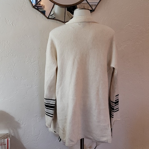 Eddie Bauer Shawl Collar Cardigan Sz M VGUC - Picture 3 of 6